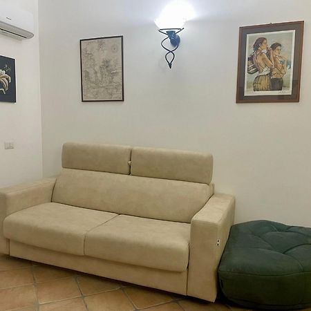 Looney Tunes Home Ольбія Екстер'єр фото