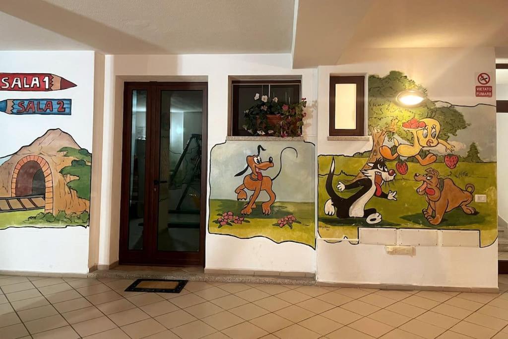 Looney Tunes Home Ольбія Екстер'єр фото