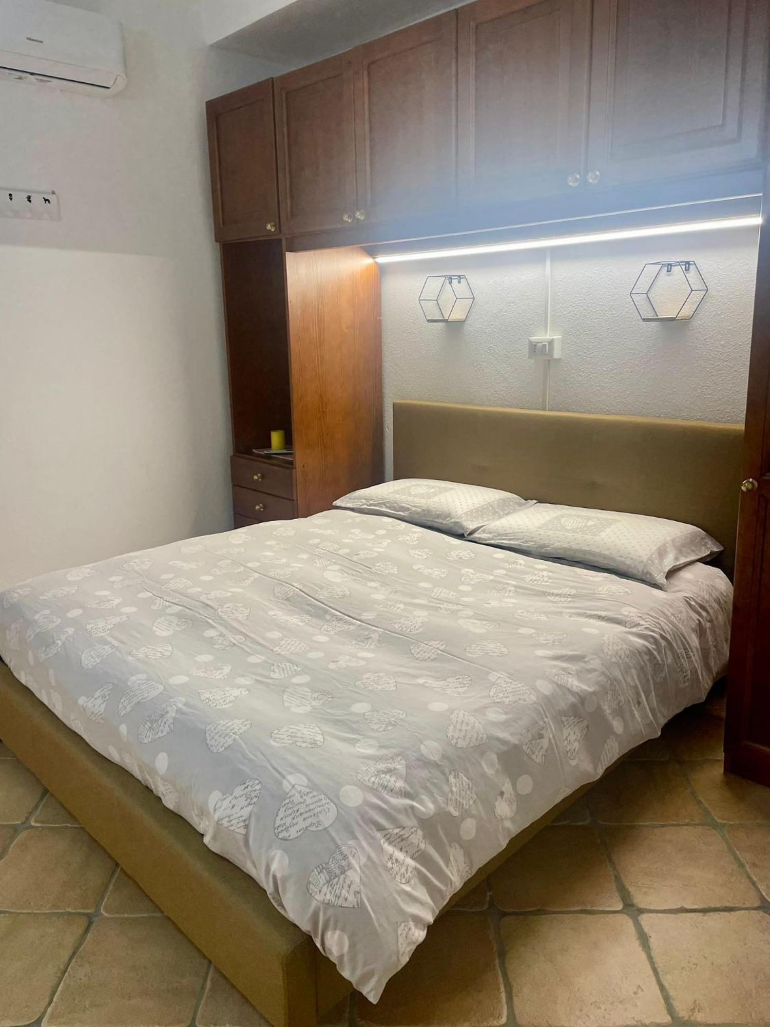 Looney Tunes Home Ольбія Екстер'єр фото